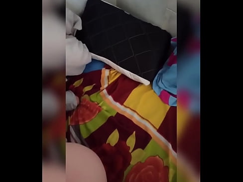 ❤️ Менин комнаташым үйдө жалгыз калат, анткени күйөөсү каникулга кетип жатат, мен аны сиккенге жана эшегин сүткө толтурганга мүмкүнчүлүк берем ❤❌ Порно боюнча бизде ☑